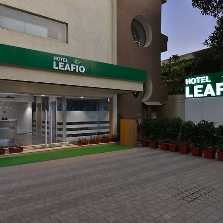 Hotel Leafio-Near Airport Bombay Eksteriør billede