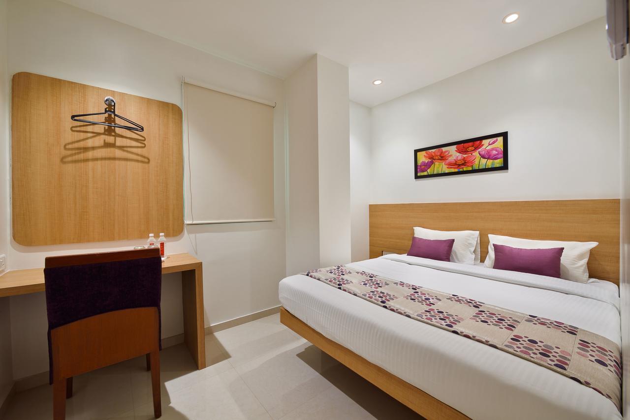 Hotel Leafio-Near Airport Bombay Eksteriør billede