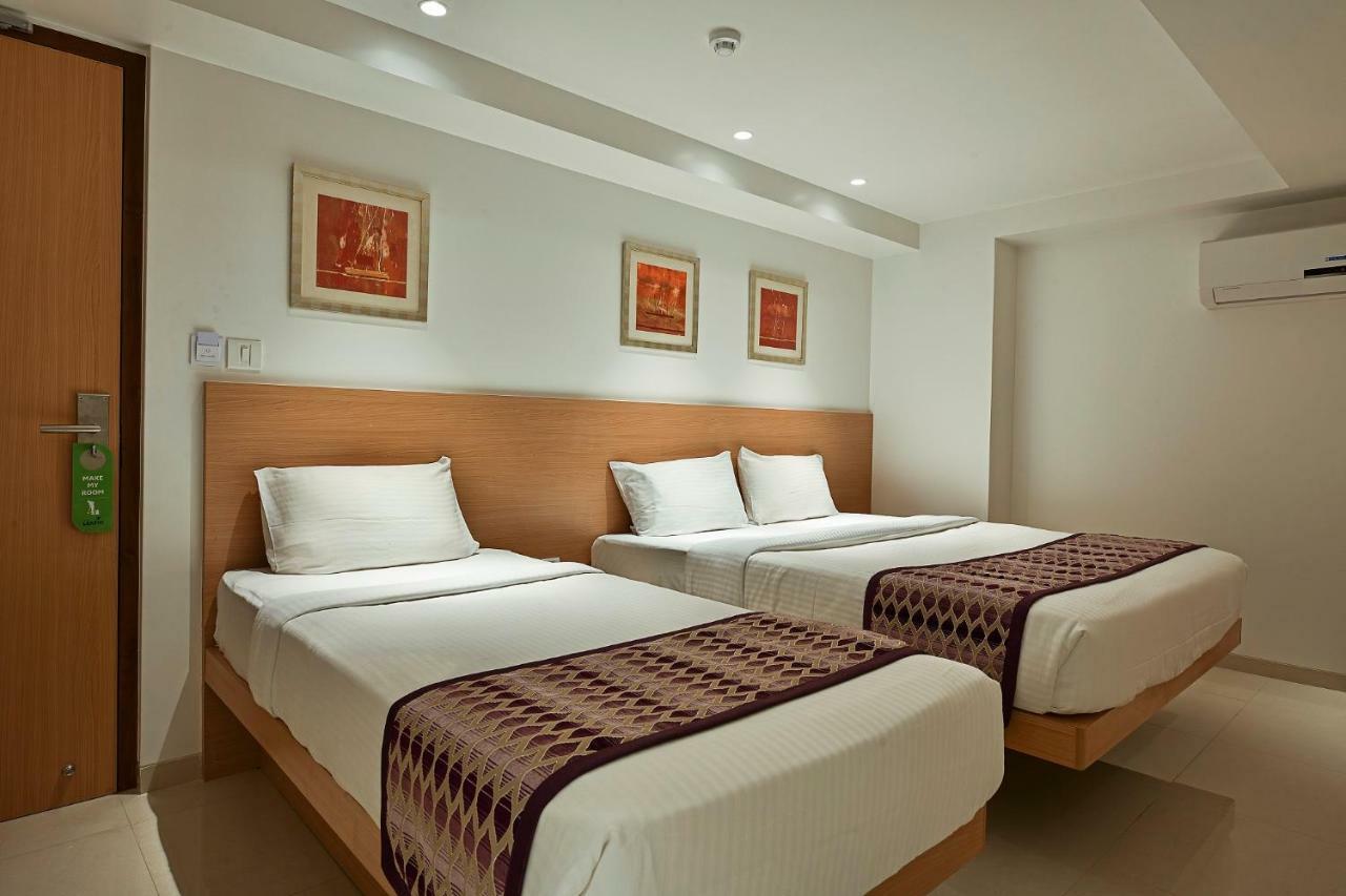 Hotel Leafio-Near Airport Bombay Eksteriør billede